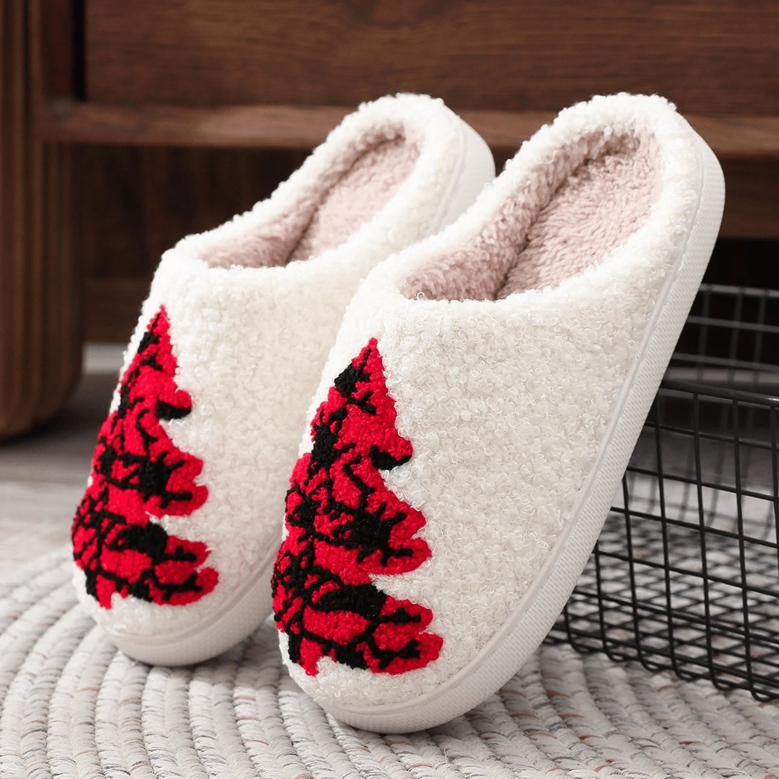 Christmas Reindeer Slippers for Womens Mens Plush Warm Santa Claus Slippers Fuzzy House Slippers Christmas Gifts for Girls Women Girlfriend