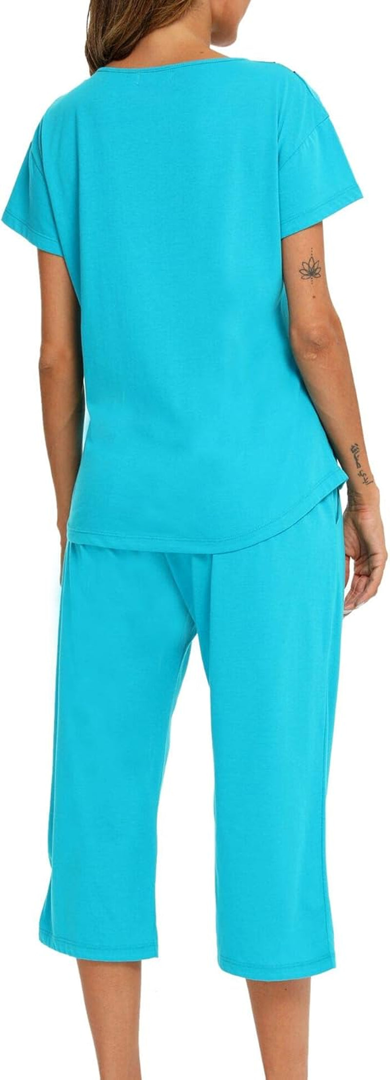 Womens Pajama Sets Cotton Pj Set Short Sleeve Top with Capri Pants Sleepwear 2 Piece Lounge Set